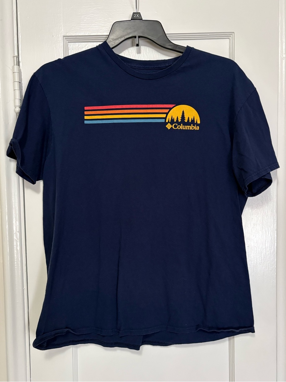 Columbia t-shirt